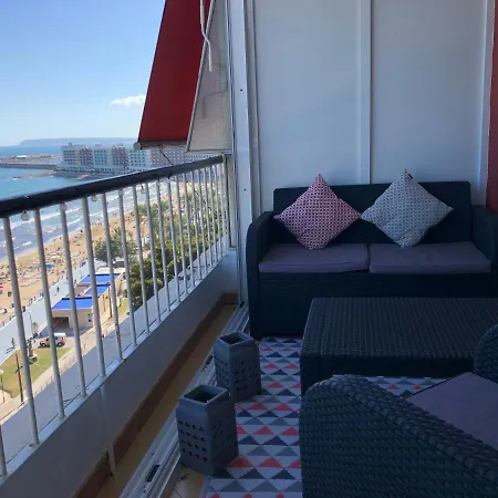 With Terrace And Sea View Appartamento